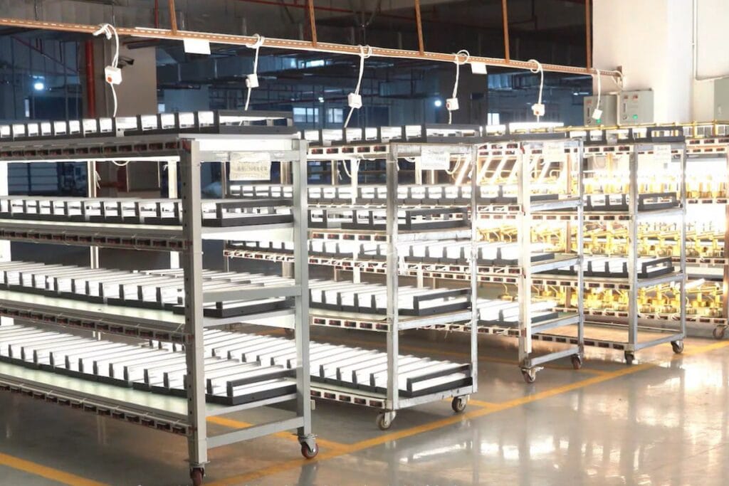 Partner mirror light production and aging check